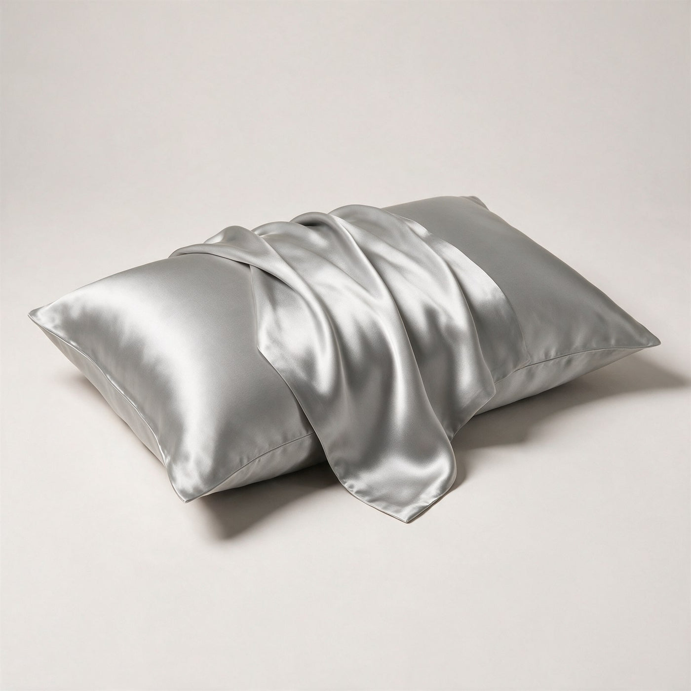 Taie d'oreiller en soie Gris Perle